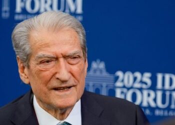 Berisha intervistë me gazetarin amerikan: Rama e ka kthyer Shqipërinë në Republikën e George Soros