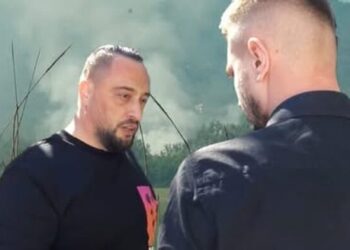 Digjen plehrat e Shijakut, kryetari xhiro me Range: Nuk meritoni asnjë përgjigje