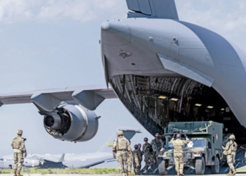 Përgatitje për luftë? Avionët amerikanë mbërrijnë në Qipro