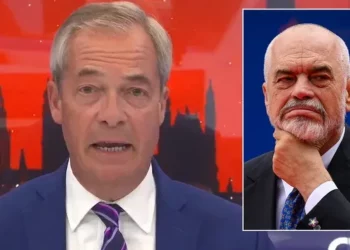 Refuzoi Starmer, palamentari britanik sulmon Ramën: Hajde merr kriminelët që ke këtu!