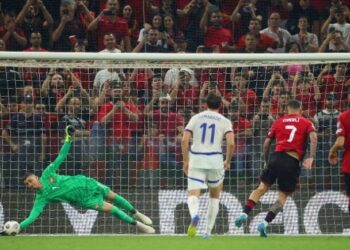 “Ndjej një dhimbje të madhe”, Manaj iu kërkon falje tifozëve për humbjen e penalltisë