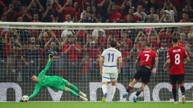 “Ndjej një dhimbje të madhe”, Manaj iu kërkon falje tifozëve për humbjen e penalltisë