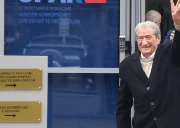 Berisha nesër në SPAK për masën “detyrim paraqitje”, zbardhet SMS e Flamur Nokës për anëtarët e Këshillit të PD-së