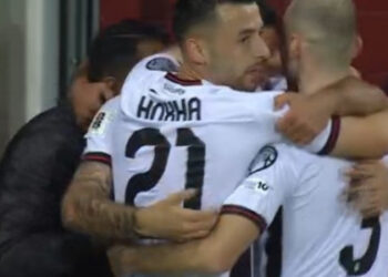 Kombëtarja kalon në avantazh ndaj Letonisë, pasi Strakosha bën heroin duke pritur penalltinë