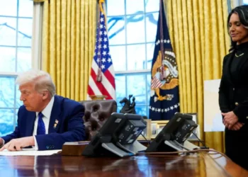 “Irani nuk po ndërtonte armë bërthamore”/ REUTERS: Trump përplaset me drejtoren e Inteligjencës së SHBA: Nuk më intereson ç’tha ajo…