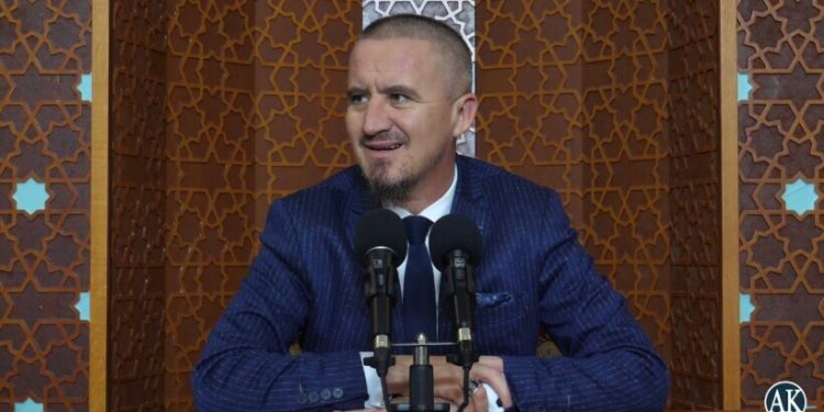 Imami Ahmed Kalaja rrezikon burgun, ja çfarë ka ndodhur