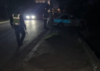 “Shoferi” 15-vjeçar humb kontrollin e mjetit dhe aksidentohet, plagosen edhe dy të mitur që e shoqëronin