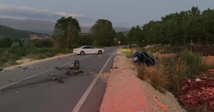 Aksident në Pogradec, tre persona dërgohen me urgjencë në spital