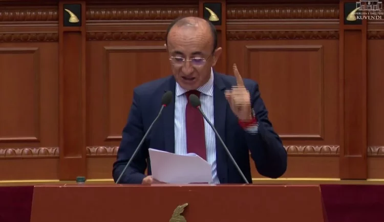 Sula i bën apel Berishës: Doktor hap rrugën dhe shijo jetën me familjen