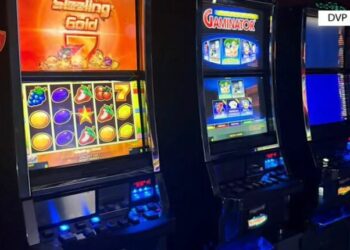 “Slot Machine”/ Forcat “Shqiponja” të Korçës në aksion për lojërat e fatit, arrestohen 2 persona