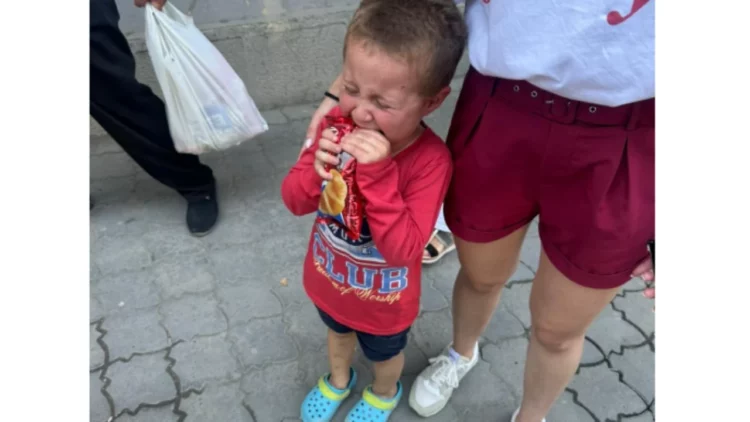 Elbasan/ Policia gjen fëmijën e humbur 4-vjeçar, rikthehet pranë prindërve