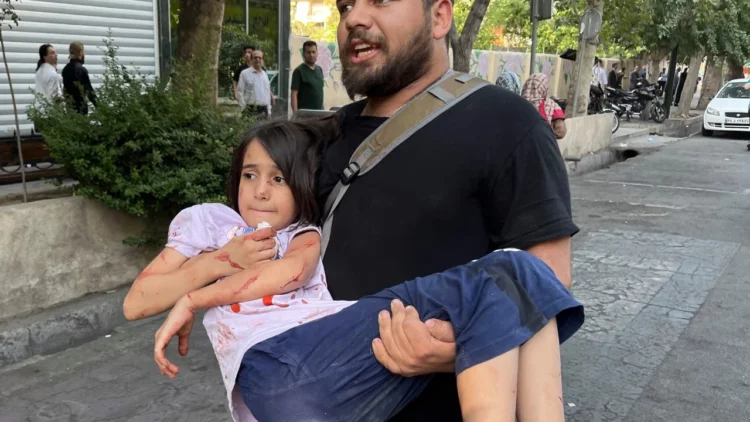 “Kasaphanë në spitalet iraniane”, mjekët tregojnë tmerrin: Fëmijë të gjymtuar, nuk përballohet dot më!