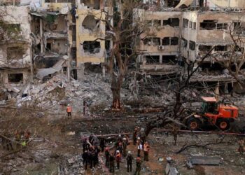 Përplasje gjatë natës mes dy fuqive! Izraeli godet, Irani hakmerret