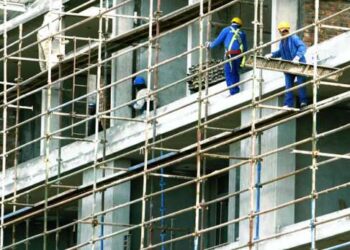 Punëtori i huaj bie nga skela tek ish-Blloku, në pranga inxhinieri, në kërkim administratori dhe një tjetër