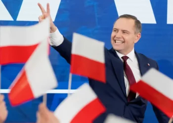 Presidencialet në Poloni/ Kandidati nacionalist opozitar, Karol Nawrocki fiton në raundin e dytë