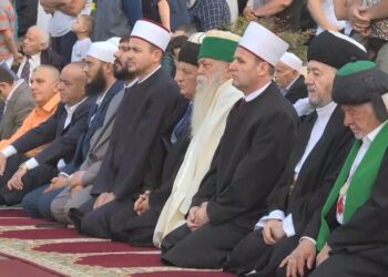 Besimtarët myslimanë kremtojnë Kurban Bajramin, mesazhi i kreut të KMSH-së Bujar Spahiu