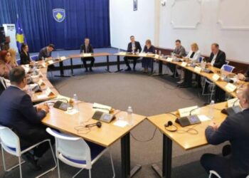 Përfundon takimi mes krerëve të partive politike në Kosovës, asnjë rezultat!