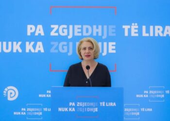 PD: Publikimi i tezës së provimeve të maturës pas fillimit të testimit, dështim i sistemit arsimor