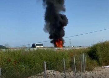 Shkrumbohet makina në autostradën Kashar-Thumanë (Video)