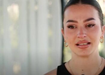 “Mami vrau babin për të na shpëtuar ne”, modelja tregon e përlotur historinë e saj tragjike