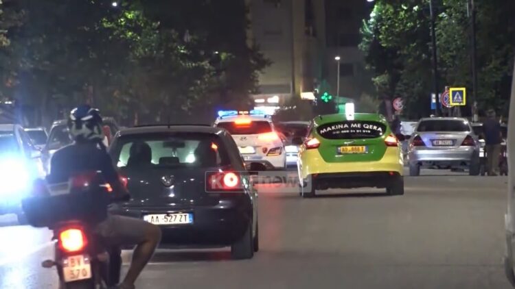 Gjendet i vrarë me thikë pranë pronës së tij një burrë në fshatin Xibër