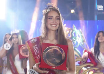 Kush është 18-vjeçarja që rrëmbeu kurorën e “Miss Shqipëria 2025”?