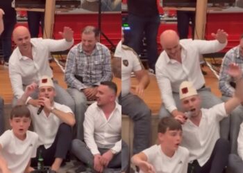 Mario Mitaj “heq dorë” nga futbolli, me qeleshe në kokë ia merr këngëve patriotike…(Video)