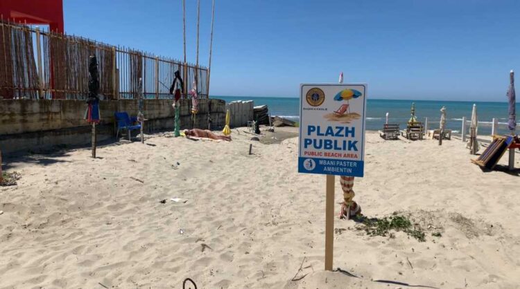 Rregullorja: Plazh publik në çdo 1 mijë metra, pa asnjë pagesë edhe në plazhet ‘luksoze’, në hapësirën 2.5 m nga vija e ujit