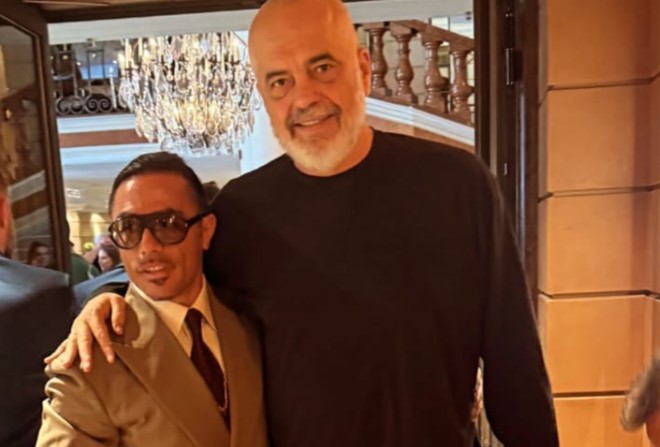 Nusret e quan Ramën “Mbret”, kryeministri takohet me mikun e Arben Ahmetajt, kuzhinierin e Dubait