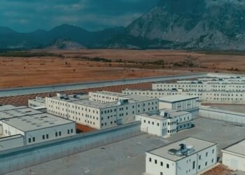 Dosja e prokurorisë: 6 gardianë rrahin për vdekje një të dënuar në Burgun e Reçit