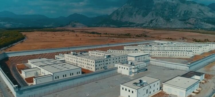 Dosja e prokurorisë: 6 gardianë rrahin për vdekje një të dënuar në Burgun e Reçit