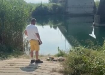 Shqiptari shkon vajton te lumi në Arta, ku nxori të miturit që nuk mbijetuan dot