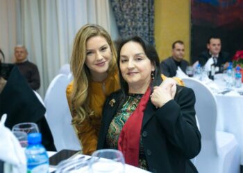 Gjykata e Lartë rrëzon nënë e bijë, lë në sekuestro vilën e Xoxave në Qerret