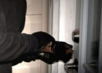 Vodhën një kasafortë para dy vjetësh në Korçë, zbulohen 3 autorët