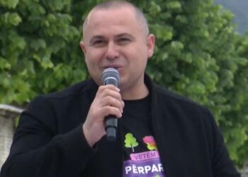 Dyshohet se bleu vota për PSD, kryebashkiaku socialist i Vaut të Dejës pyetet 1 orë në SPAK si person nën hetim