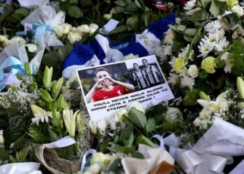 Përcillen për në banesën e fundit Diogo Jota dhe Andre Silva, mijëra njerëz në homazhe për futbollistët