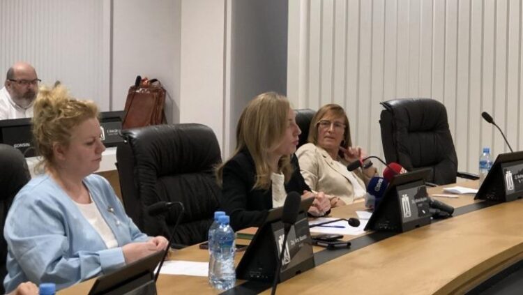 KLP nënshtrohet ndaj presionit të Edi Ramës, heq nga axhenda ankesën e prokurores që u sulmua për kabinat e Thethit