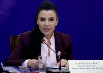 Masakra me tjetërsimin e votave në Fier/ Balluku justifikohet. Fajëson lodhjen e numëruesve