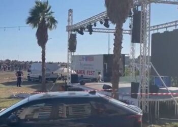 VIDEO+EMRI/ Po punonte në skenën ku do të mbahej koncerti, dalin pamjet nga vendi ku humbi jetën 32-vjeçari në Shëngjin