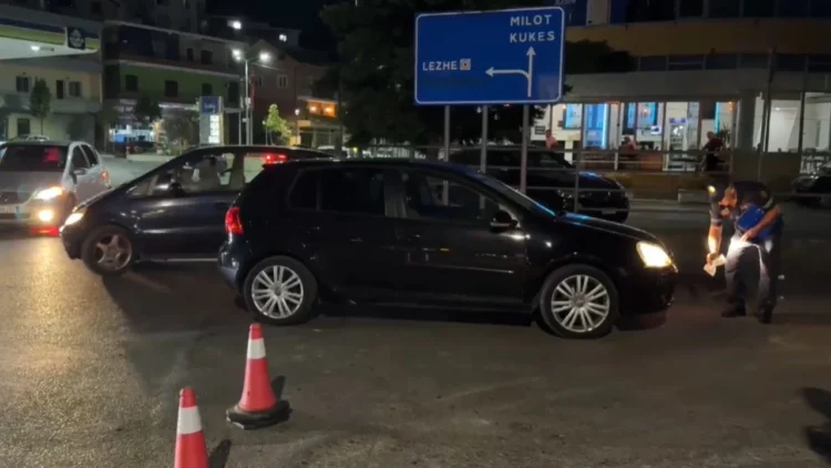 Aksident në Lezhë, këmbësorja përplaset nga automjeti dhe transportohet menjëherë në spital