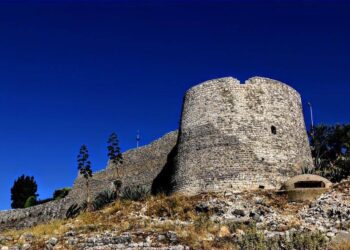 Blendi Gonxhe jep me koncesion Kalanë e Shkodrës dhe atë të Lëkurësit, hapet procedura për “rijetësim”