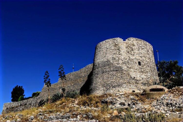 Blendi Gonxhe jep me koncesion Kalanë e Shkodrës dhe atë të Lëkurësit, hapet procedura për “rijetësim”