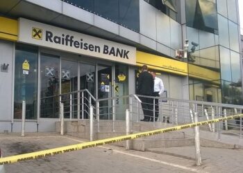 Tatimet kapin “Raiffeisen Bank” me shkelje bankën për tri vite radhazi, lihen në fuqi gjobat milionëshe