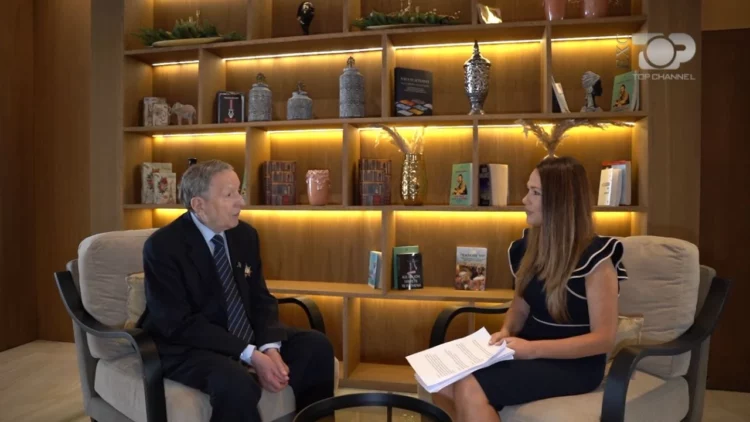 Si u hapën ambasadat/ Rrëfimi i fundit i ish-ambasadorit gjerman para se të ndërronte jetë