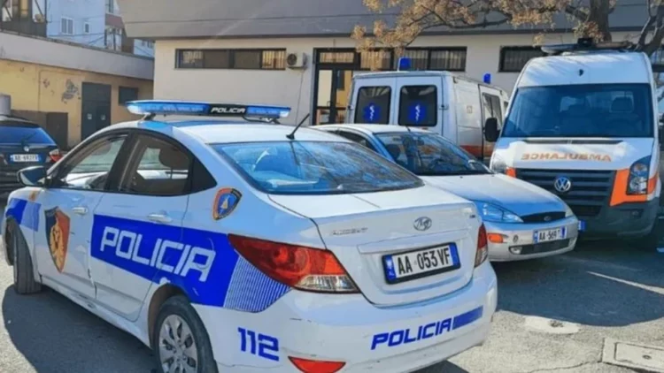 Krim tronditës/ 26-vjeçarja në Fier mbyt babanë me tel dhe e kallëzon në polici si aksidentale, u ndihmua nga e ëma