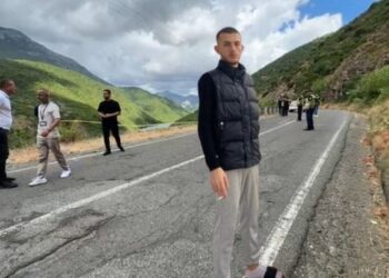 Vrasja e 23-vjeçarit në Mat, Policia shoqëron 4 persona. Ja çfarë dyshohet