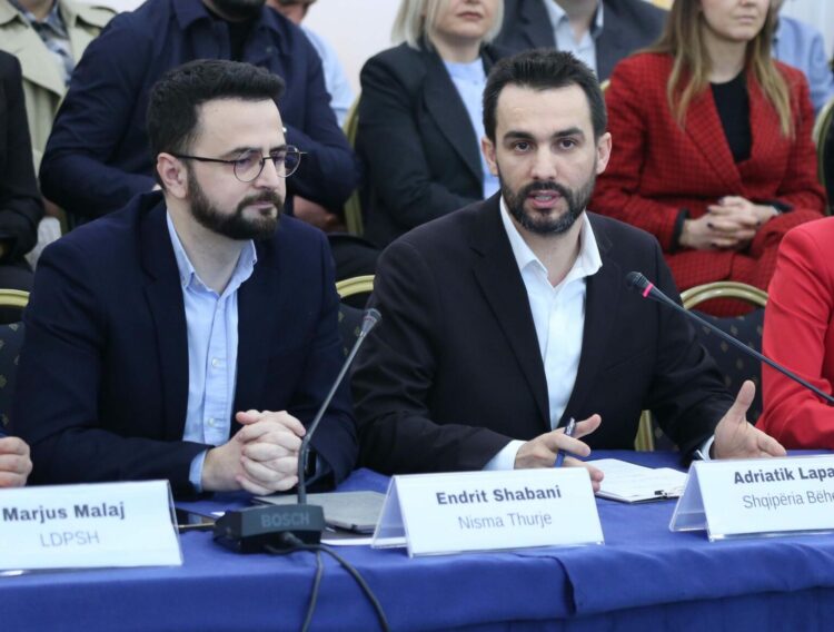 “Kërkova që mandatin ta marrë Greta Ambeli pas daljes së rezultatit”, Lapaj: Shabani bëri rezistencë