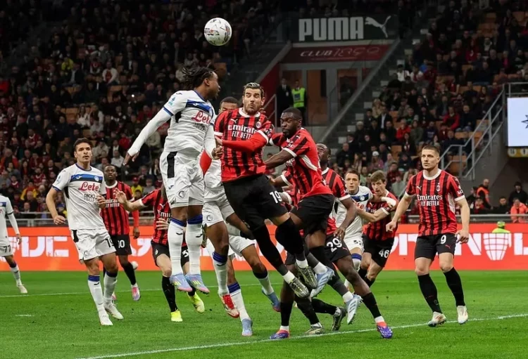 Pas Emerson Royal, një tjetër largim nga Milan. Mesfushori kuqezi drejt Arabisë Saudite