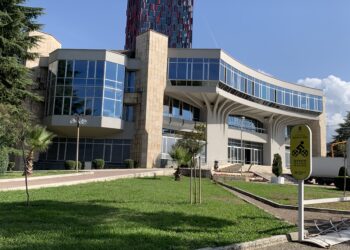 Pallati i Kongreseve privatizohet, i merret Bashkisë i kalon Blendi Gonxhes për “Rivitalizim”