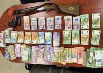 Kontrolle në pikat e këmbimit valutor në Elbasan, sekuestrohen 54 mln lekë